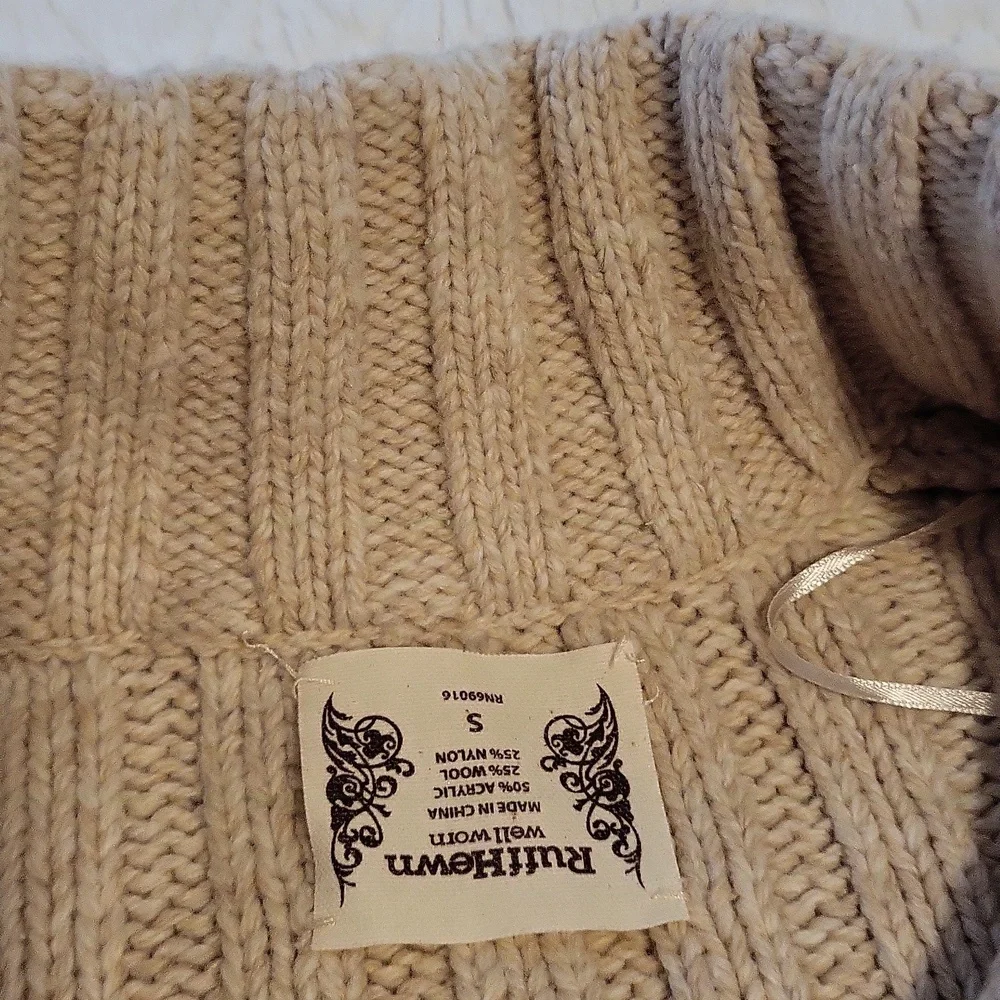 Ruff Hewn Beige Fireside Cuddle Up Cable Knit Cardigan - Picture 10 of 11